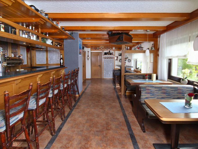 Food & Drinks 5, Gasthof "Zum Burghof", Hochsauerlandkreis
