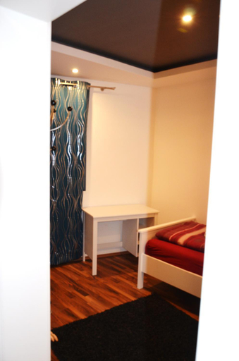 Bedroom 18