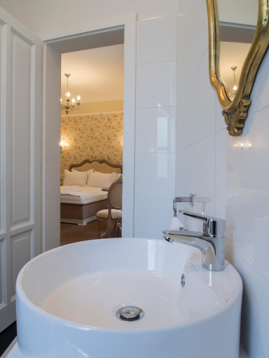 Bathroom 2, Maison Elysee, Sibiu