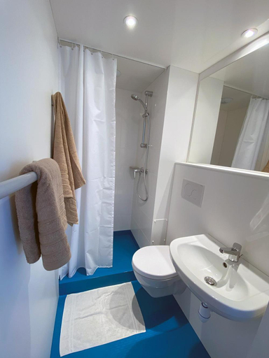 Bathroom, Auberge des Plaines - Appart'hotel, Bouches-du-Rhône