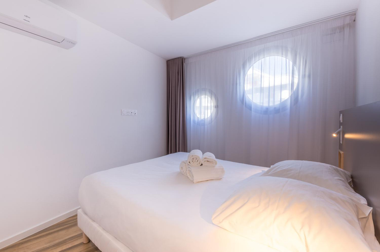 Others 3, MY Hotel Residences - A106, Hérault