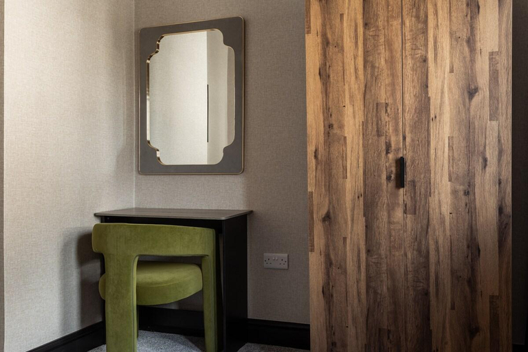 Others 3, Crown Street Aparthotel, Calderdale