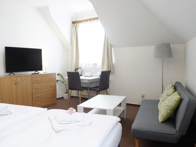 Bedroom 2, Hotel U Brany, Uherské Hradiště