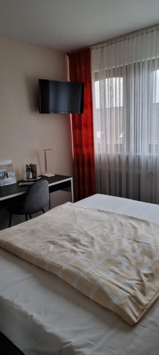 Bedroom 2, Hotel Sonnenhof, Lippe