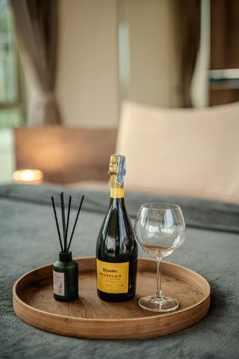 Food & Drinks 4, Luxurious 4-Bedroom Pool Villa Best Mountain Views, Hua Hin