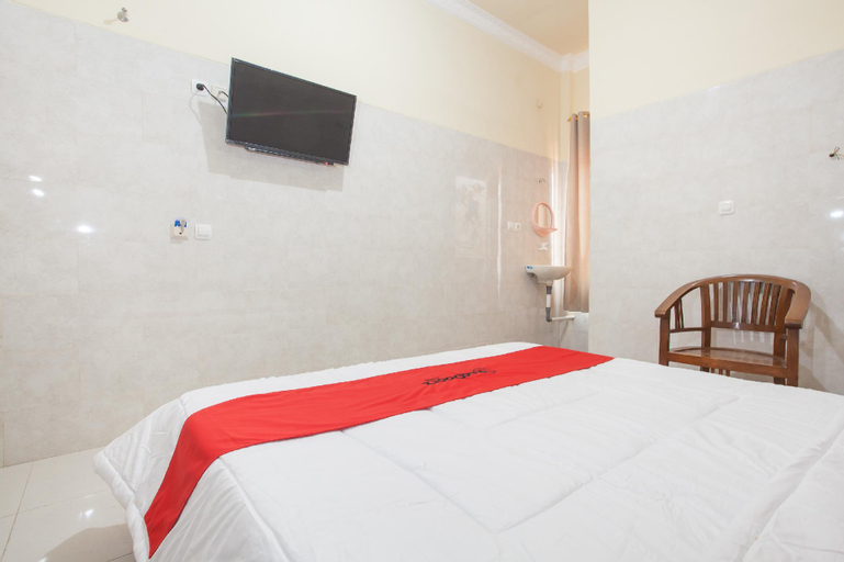 Bedroom 8