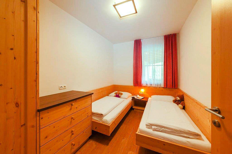 Others 5, Apartment in Dolomites with Pool Access, Bolzano