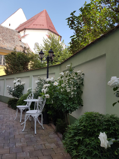 Others 3, Maison Elysee, Sibiu