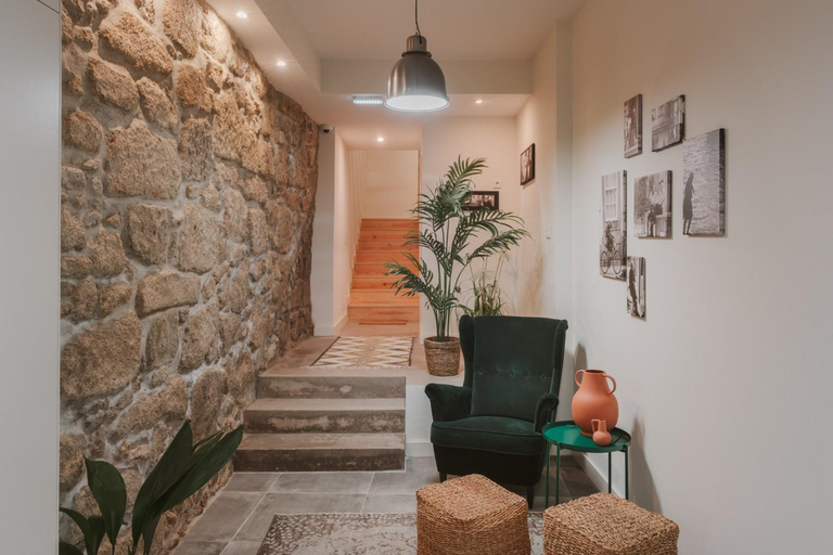 Others 5, Casa Farrapos, Porto