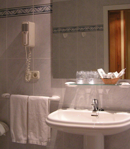 Bathroom, Hotel Isabel, Valencia