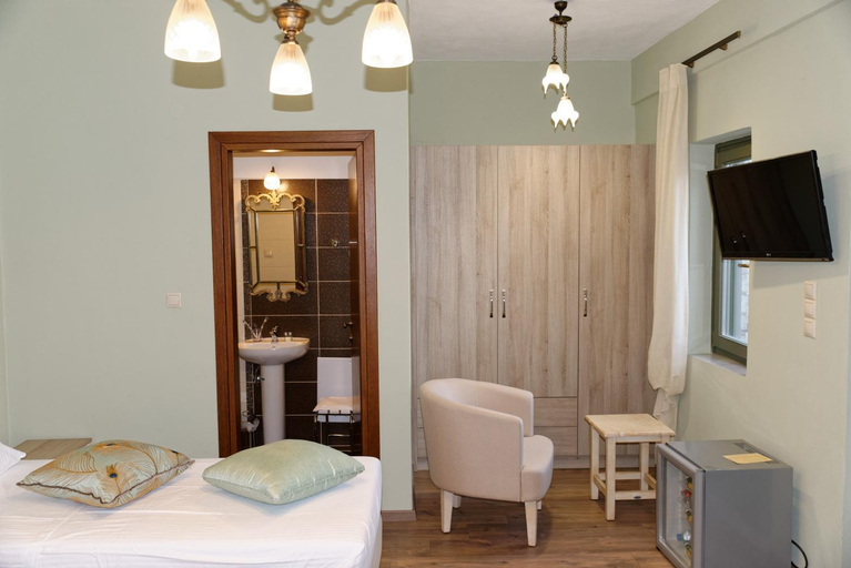 Bedroom 2, Alexandra Hotel, Epirus