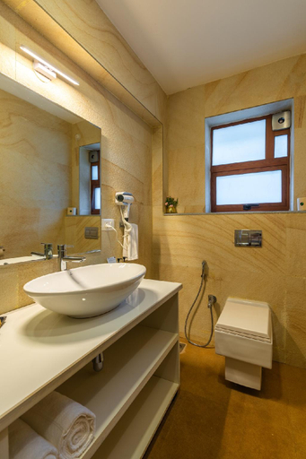 Bathroom 4, ELIVAAS 3 BHK Pool & Bar - Villa Judiline, North Goa