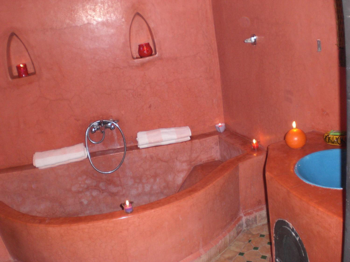 Bathroom 2, Riad Hiba, Marrakech