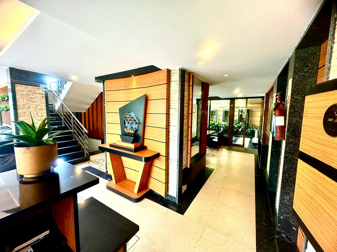 Public Area 5, MERLOT SUITES, North Goa