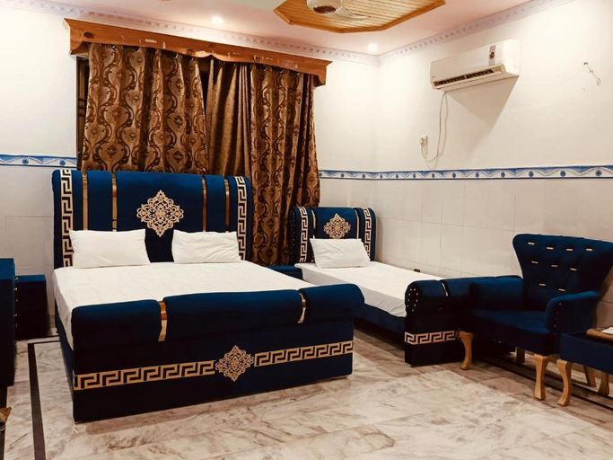 Others 5, Istanbul Inn, Islamabad