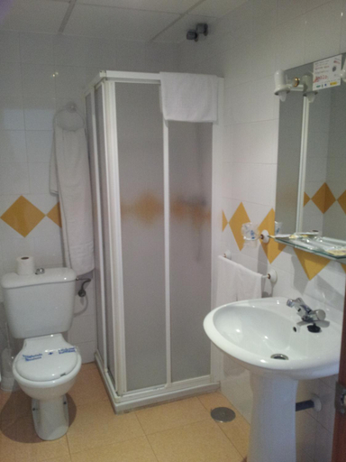 Others 4, Hostal DP El Pilar, Badajoz