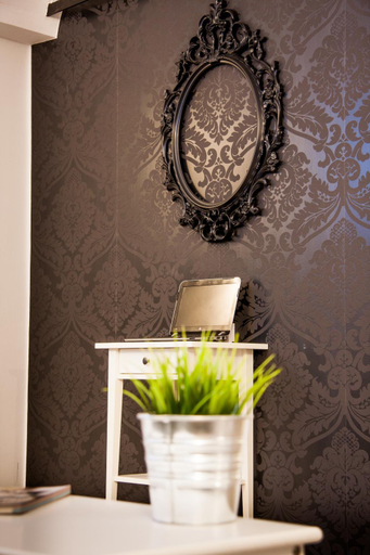 Others 5, 4 Rooms, Maribor