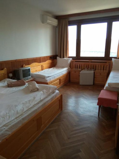 Bedroom 2, Hotel Comfort, Veliko Tarnovo