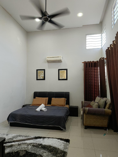 Bedroom 9