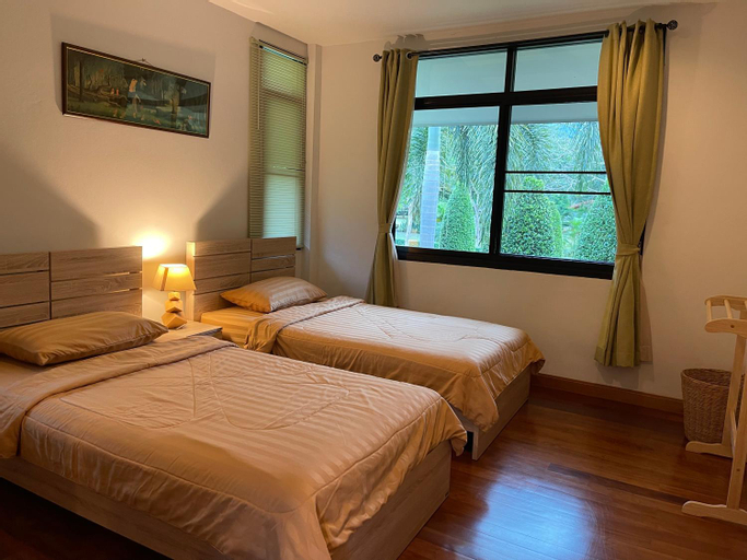 Bedroom 18