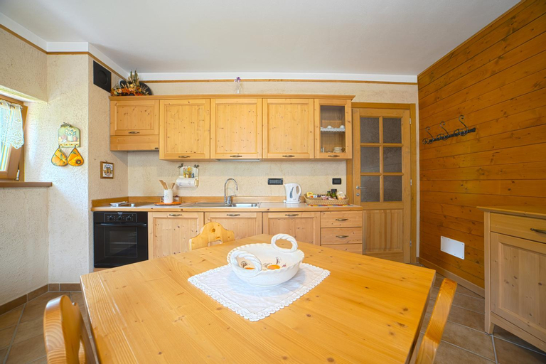 Dining Room 2