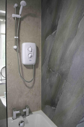 Bathroom 2, Scotia House, South Lanarkshire