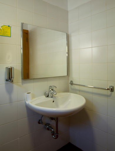 Bathroom 3, Albergue Montes de Anaga, Santa Cruz de Tenerife