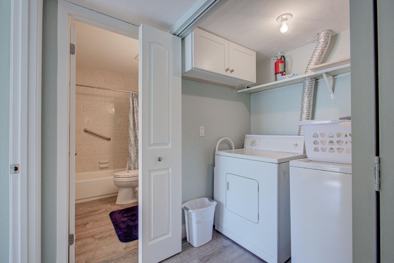 Bathroom 2, Anna Maria Island Runaway Tropical Escape, Manatee