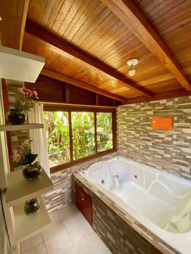 Bathroom 2, Hosteria Arasari, San Miguel de los Bancos