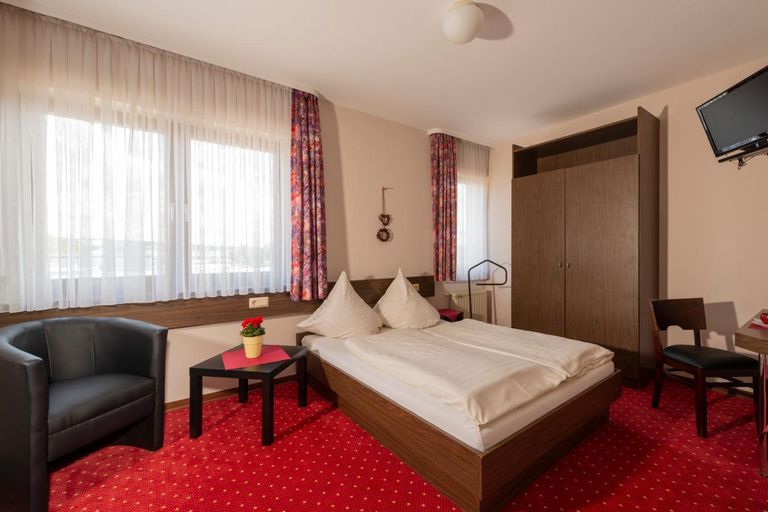 Bedroom 3, Hotel Restaurant Hasfeld, Saarlouis
