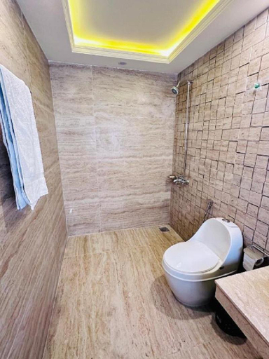 Bathroom, Blue Moon Continental, Islamabad