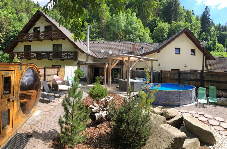 Others 4, Penzion Bystrinka, Brezno