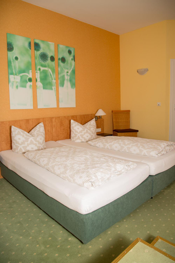 Bedroom 3, Hotel Perler Hof, Merzig-Wadern