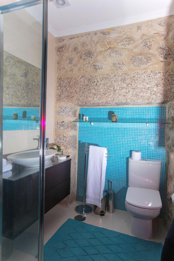 Bathroom 9