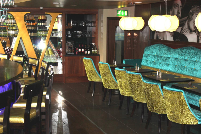 Food & Drinks 3, The Whistledown Hotel