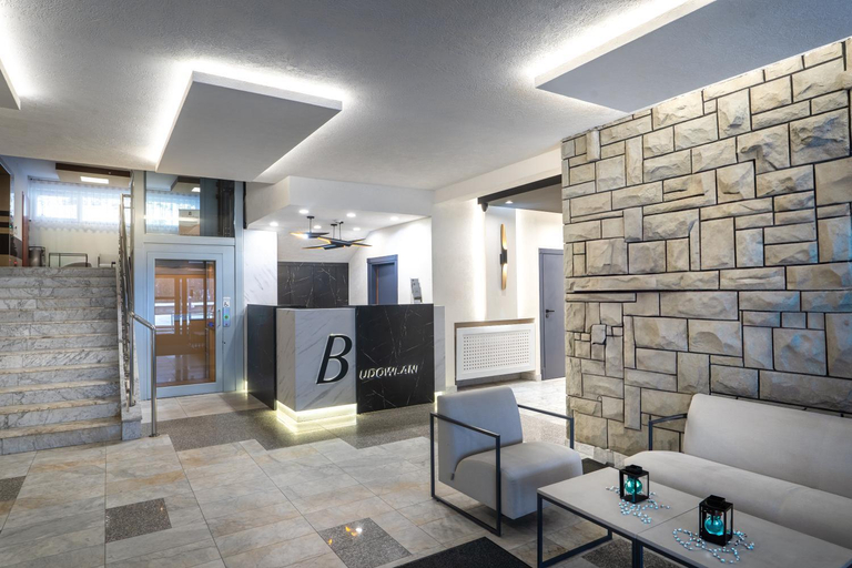 Public Area, Budowlani Wellness & Medi Kompleks, Nowy Targ