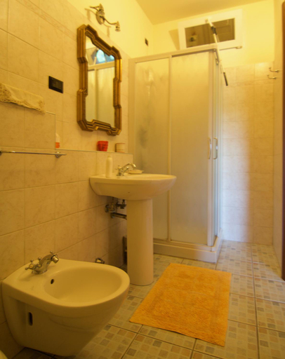 Bathroom 5, Il Frattiero B&B, Ferrara