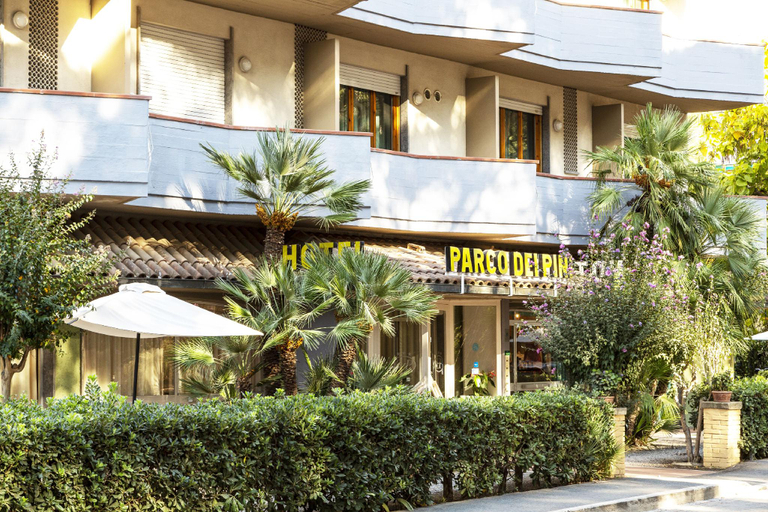Exterior & Views 1, Hotel Parco dei Pini - 100mt dal Mare, Grosseto