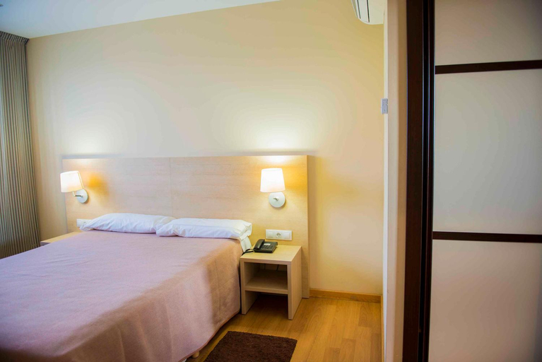Bedroom 2, Hotel Meson de Erosa, Ourense
