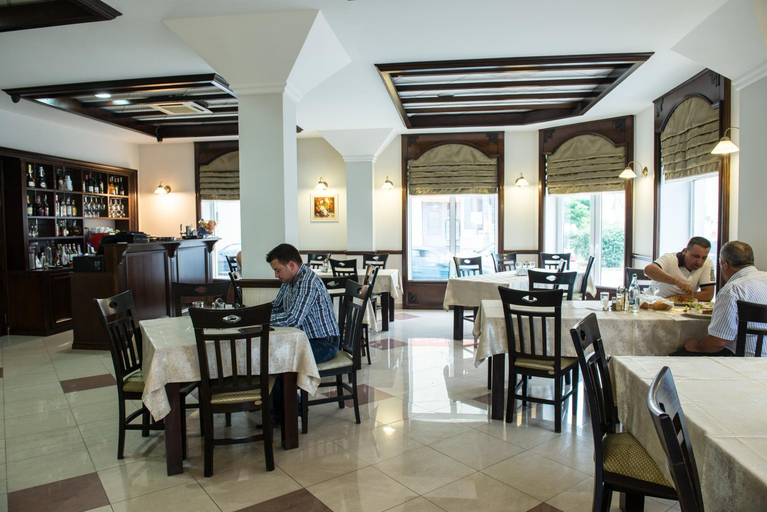 Food & Drinks 5, Hotel President, Satu Mare
