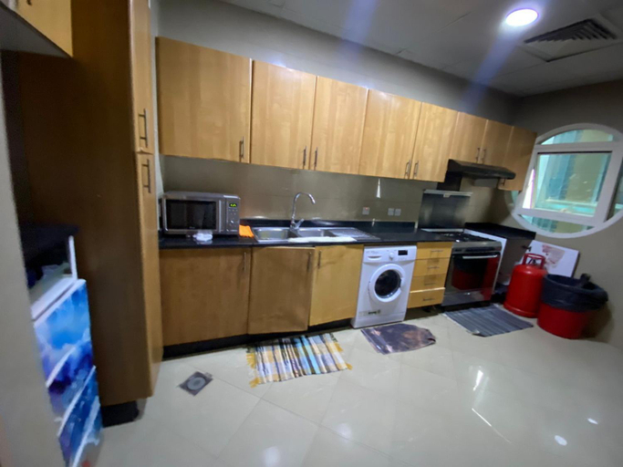 Others 5, Lovely Spacious Rooms For Ladies in Marina للفتيات فقط, Dubai