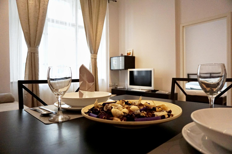 Food & Drinks, Residence Bilkova, Praha 6
