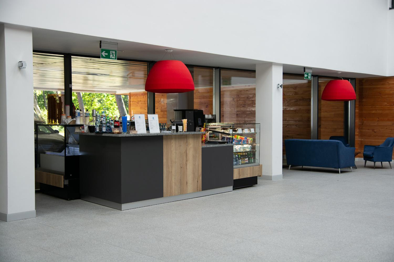 Public Area, Osrodek Wypoczynkowy Wielki Blekit, Kamień