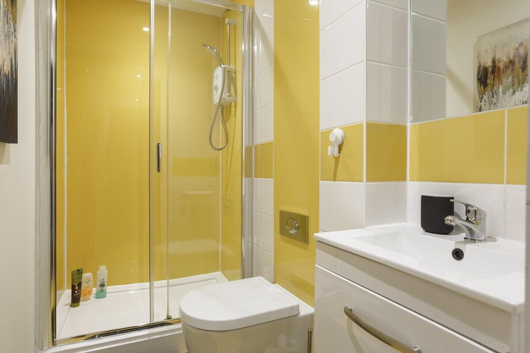 Bathroom, Opulence Studio in Sheffield, Sheffield