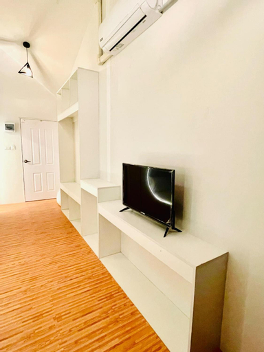 Bedroom 13