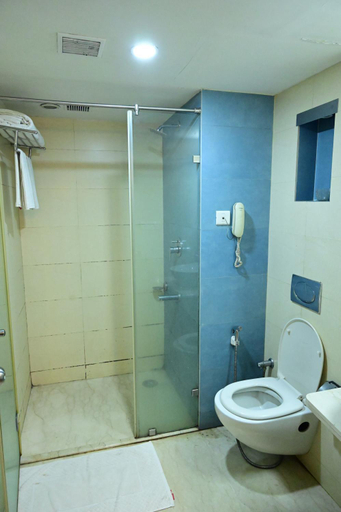 Bathroom 4, The Horizon Comforts , Bangalore