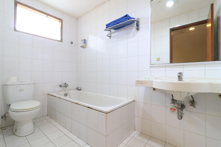 Bathroom 9