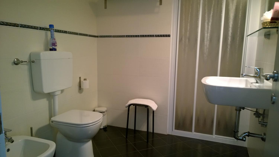Bathroom 4, Hotel Cubamia, Vicenza