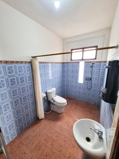 Bathroom 5, Lembongan Made Inn, Klungkung
