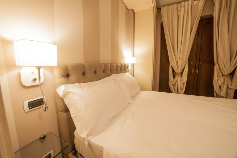 Bedroom 2, Roccamonfina Palace Hotel, Caserta